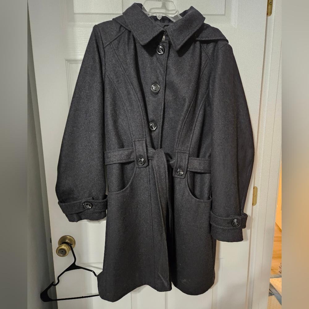 Liz Claiborne Belted Trench Coat - size 2x